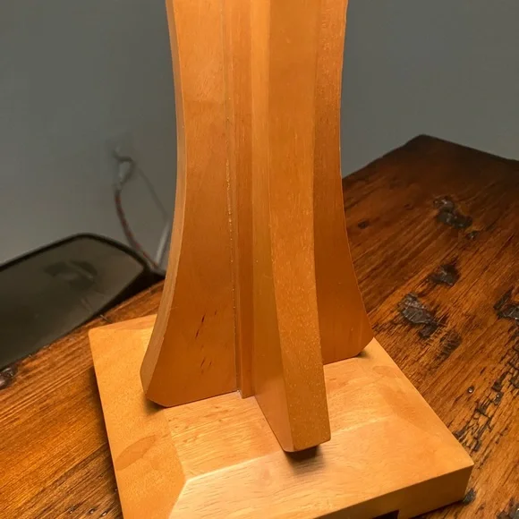 MCM Vintage Craftsman Mission Style Stained Glass Table Lamp - Cream and Brown - Picture 5 of 10